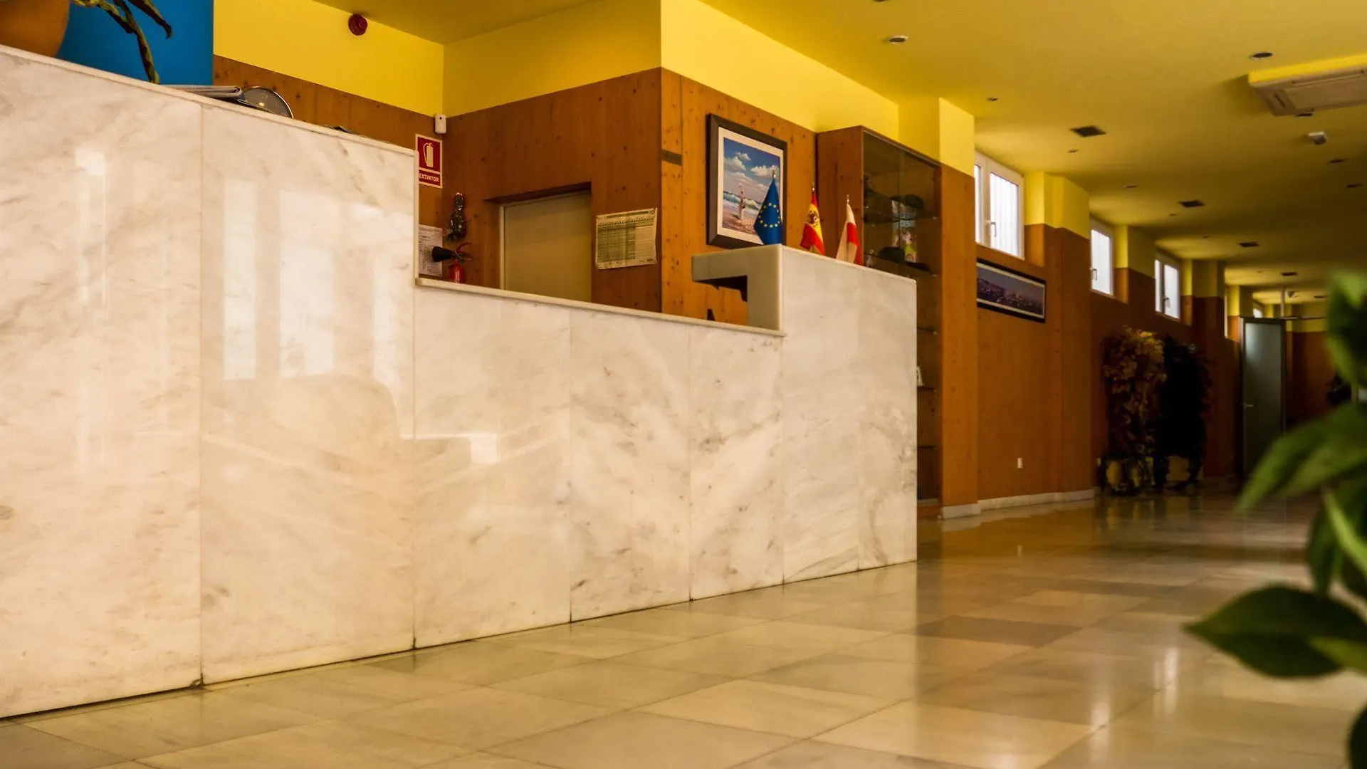 Hotel Bezana Lago سانتا كروز دي بيزانا